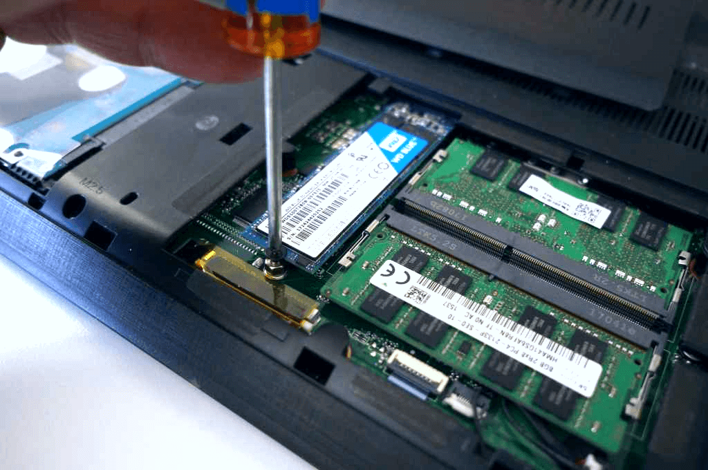 Solid State Drive (SSD)