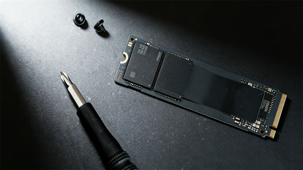 How to Installing a SSD in an SSD Enclosure